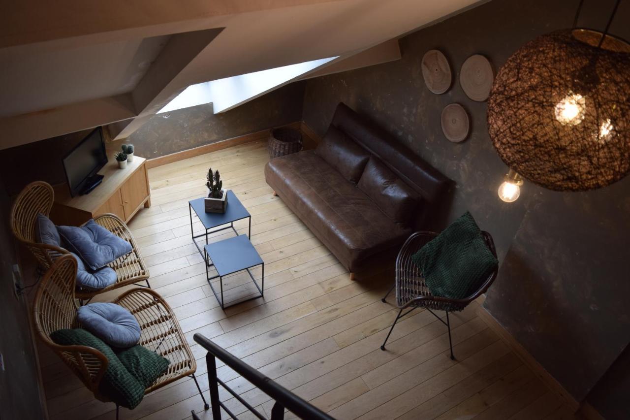 Le Patio Belle Maison En Plein Centre Ville, Avec Grande Terrasse Au Calme Bastogne Esterno foto